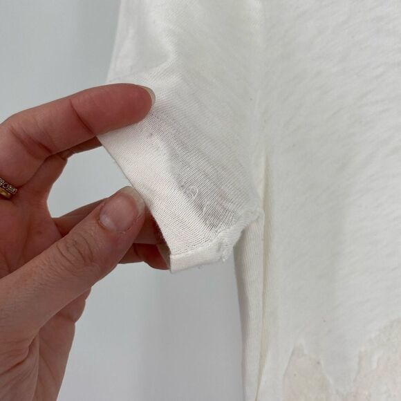 J. Crew Women’s Round Neck Short Sleeve Textured Floral Blouse size L - Picture 2 of 6